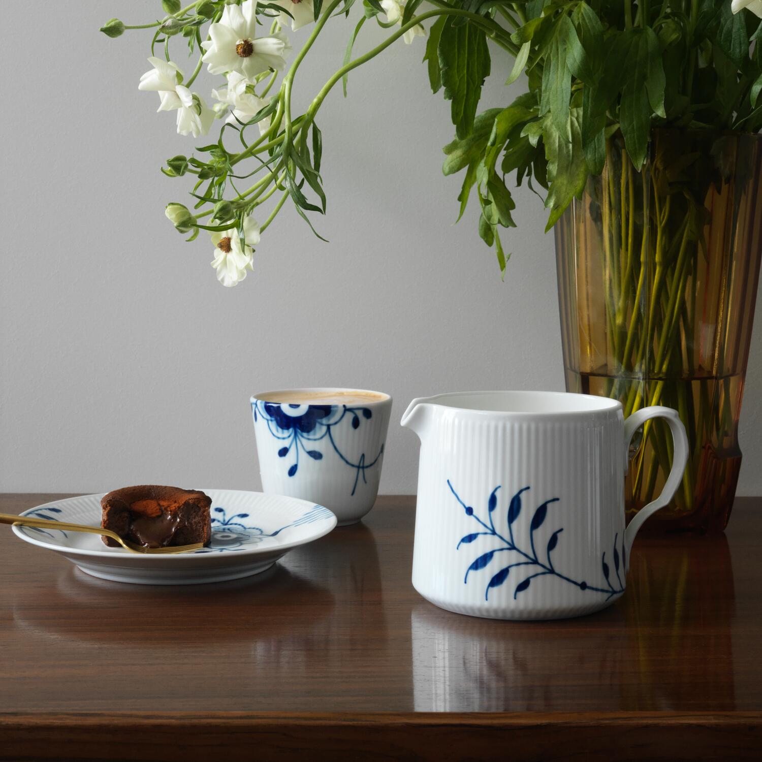 Blå Mega Riflet kande, blå - 70 cl.